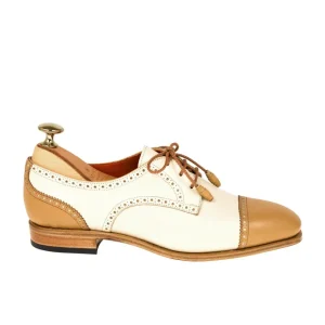 Shop Carmina BLUCHER FEMME ORTEIL DROIT VITELLO CAMEL |