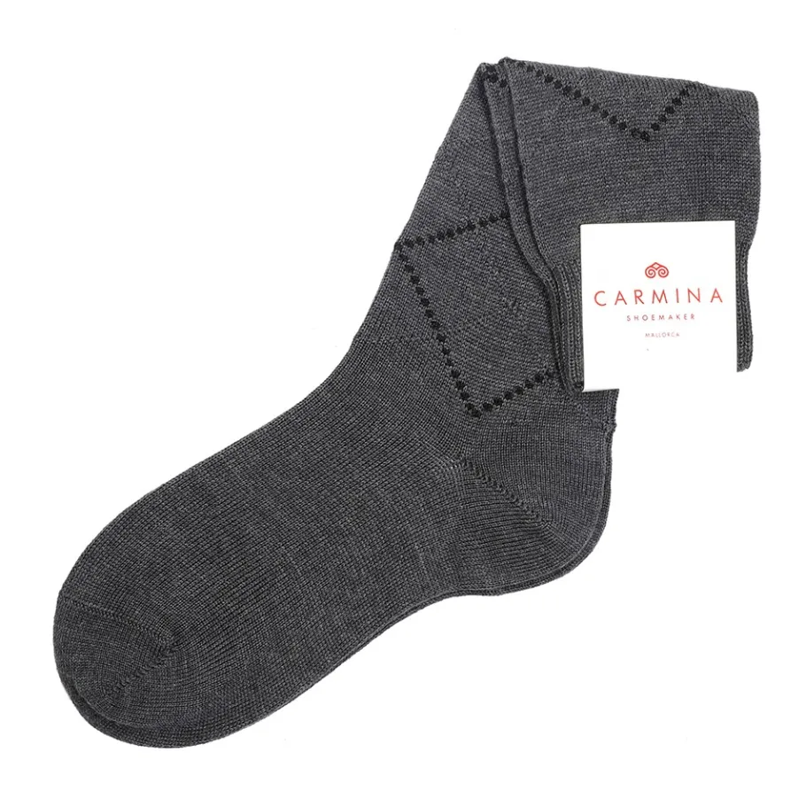 chaussettes_courtes__carreaux_grises__carmina_0.webp New Carmina CHAUSSETTES COURTES À CARREAUX GRISES | DARKGRAY