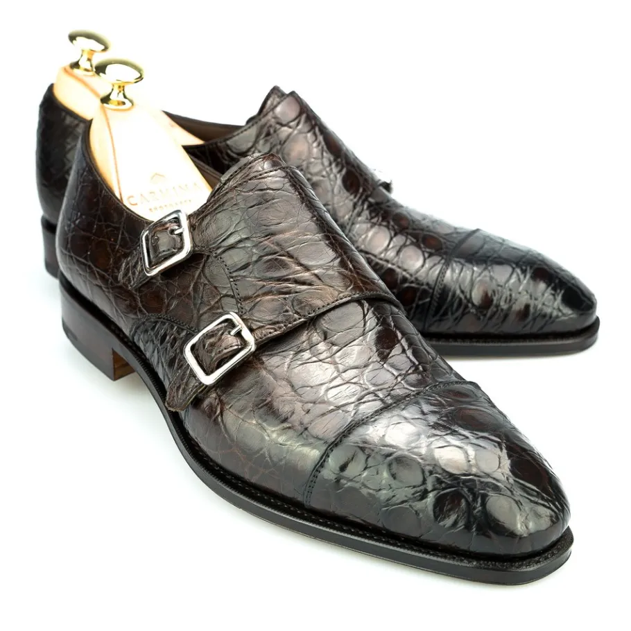 chaussures_a_double_boucle_crocodile_marron__carmina_0.webp Store Carmina CHAUSSURES A DOUBLE BOUCLE CROCODILE MARRON |