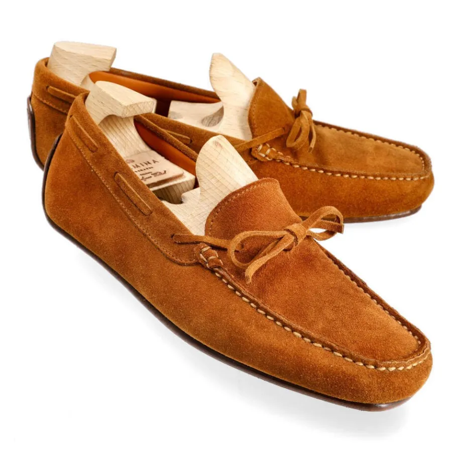 mocassins_avec_noeud_femme_daim_tabac_carmina_0.webp Flash Sale Carmina MOCASSINS AVEC NOEUD FEMME DAIM TABAC | TOBACCO