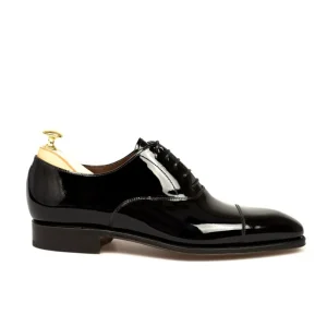 Shop Carmina OXFORD A BOUT DROIT CHAUSSURES NOIR VERNIES | BLACK